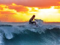 FB体育官方网站-F1新赛季揭幕战之夜，布克高光表现，速度与激情的双重奏