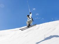 FB体育赛事-当非洲雄狮血拼红龙，门神在德甲之巅接管战局—足球世界的唯一性叙事